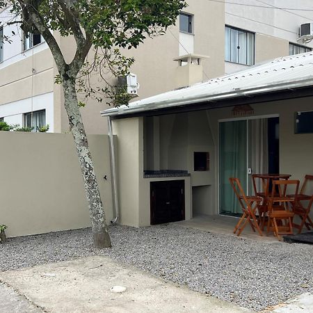 Casa Entre Dois Mares - Casa Bege Villa บอมบินญัส ภายนอก รูปภาพ